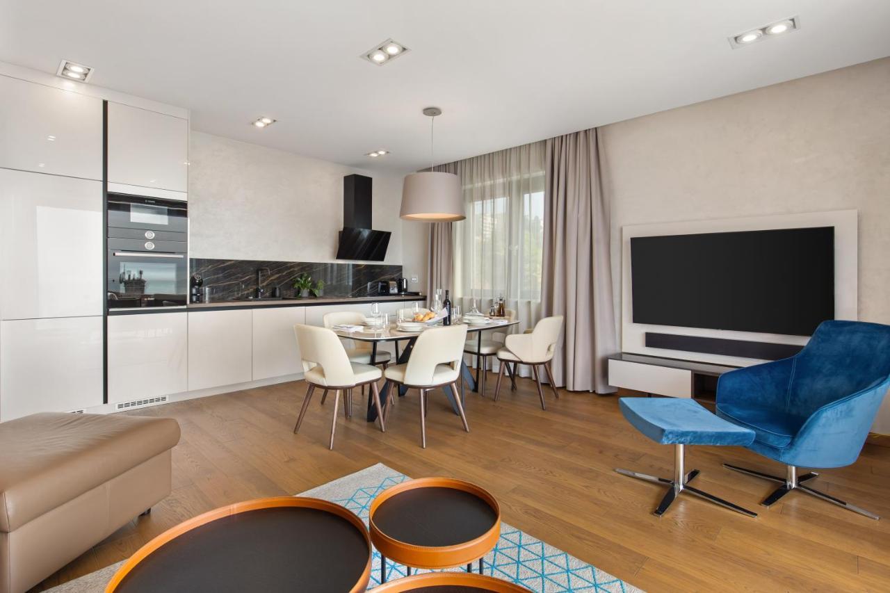 Luxury Apartment Iris Adriatica ***** Opatija Buitenkant foto