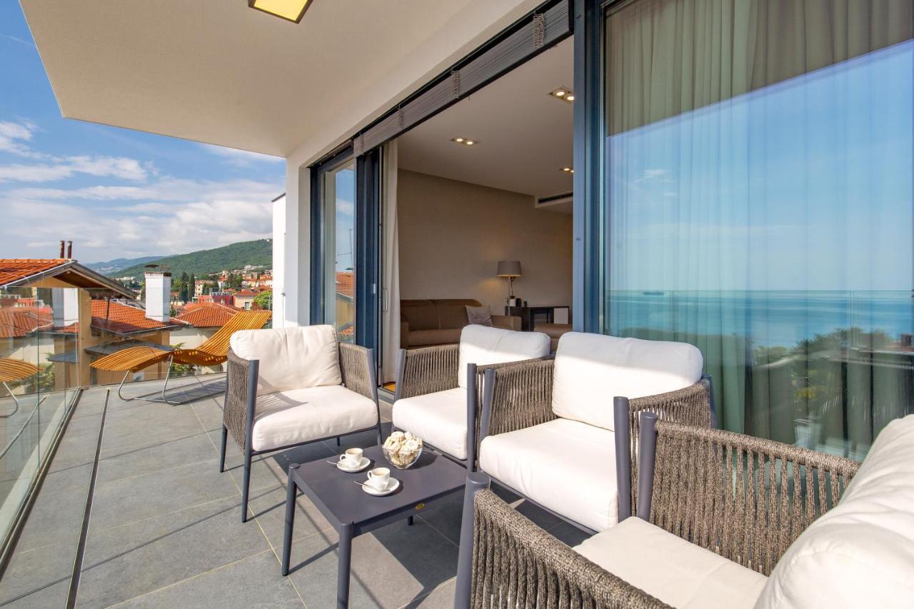 Luxury Apartment Iris Adriatica ***** Opatija Buitenkant foto