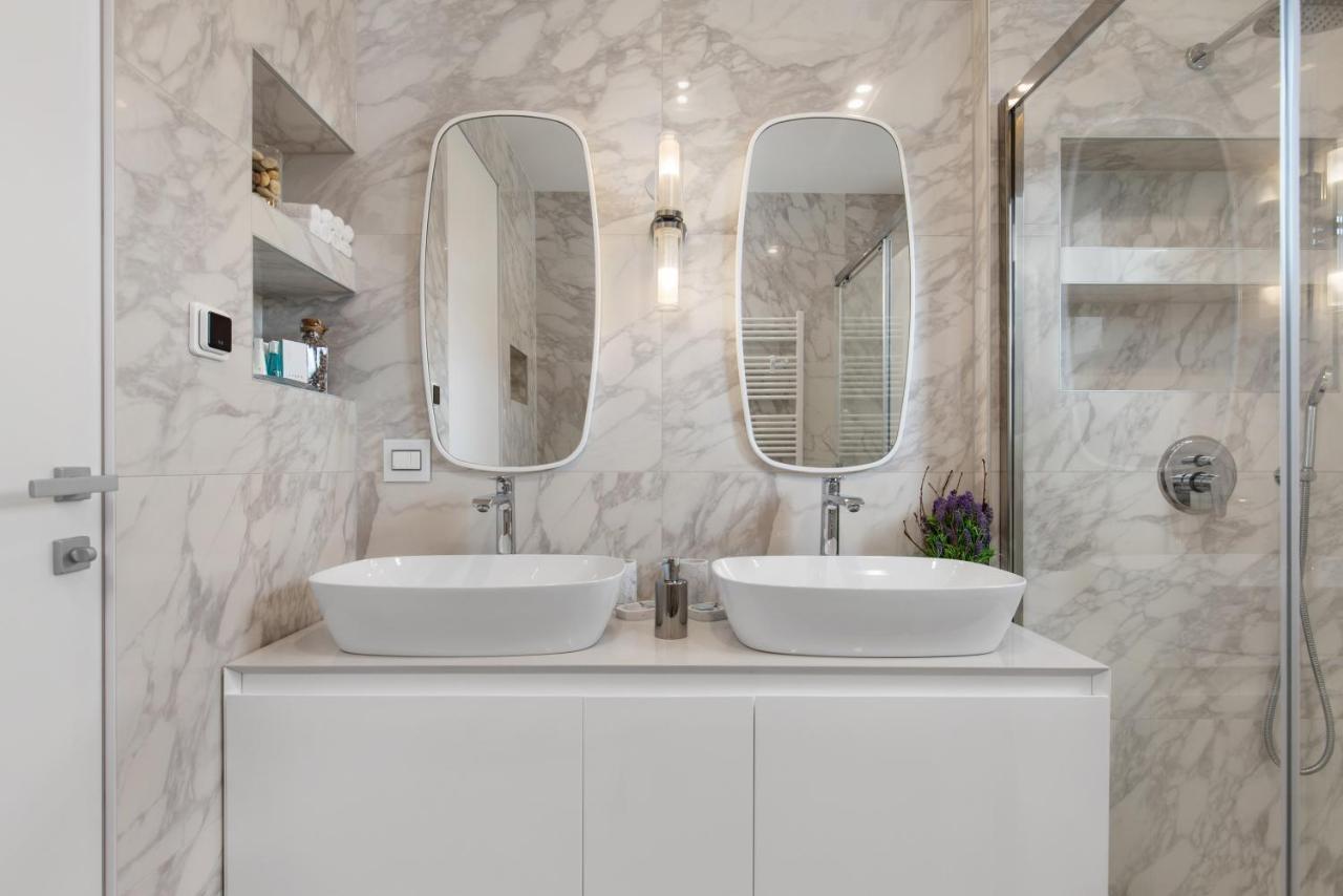 Luxury Apartment Iris Adriatica ***** Opatija Buitenkant foto