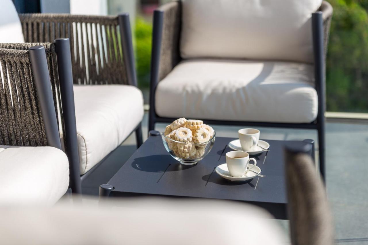 Luxury Apartment Iris Adriatica ***** Opatija Buitenkant foto