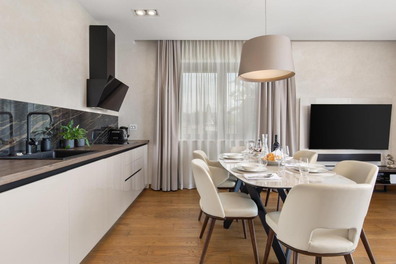 Luxury Apartment Iris Adriatica ***** Opatija Buitenkant foto